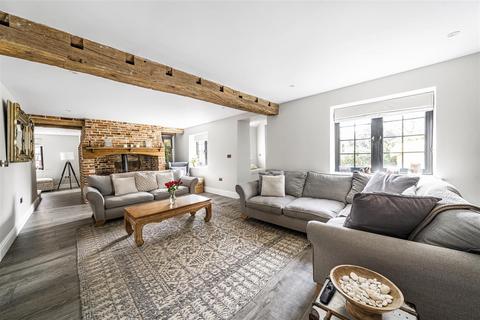 Honeysuckle Cottage Cranmore Lane, West Horsley, Leatherhead, KT24 6BU