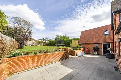 Honeysuckle Cottage Cranmore Lane, West Horsley, Leatherhead, KT24 6BU