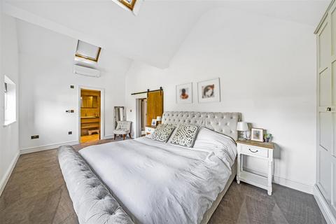 Honeysuckle Cottage Cranmore Lane, West Horsley, Leatherhead, KT24 6BU