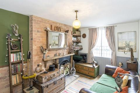 3 bedroom cottage for sale, High Street, Welford