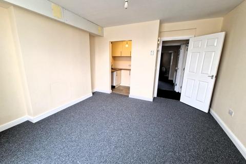 1 bedroom flat for sale, Coychurch Road, Pencoed, Bridgend, CF35 5NG