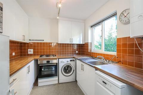2 bedroom end of terrace house to rent, Allendale Close, , London, SE5 8SG