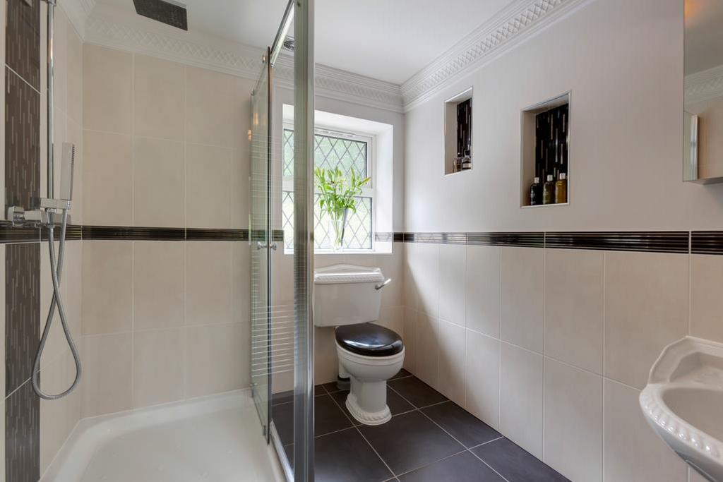 Bedroom 2 En-Suite