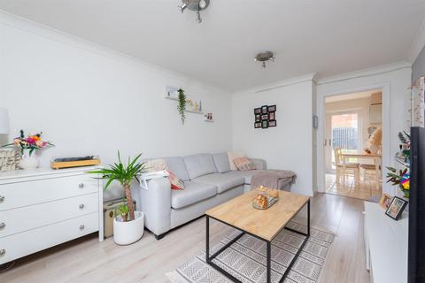 5 Breadels Field, Beggarwood, Basingstoke, RG22 4RZ