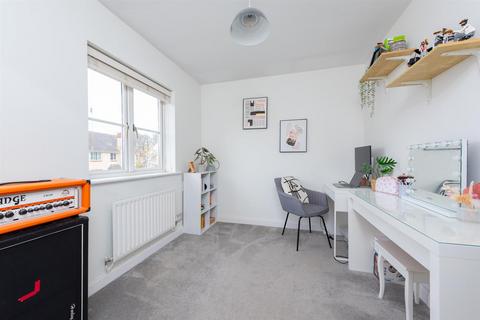 5 Breadels Field, Beggarwood, Basingstoke, RG22 4RZ