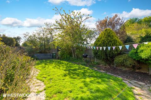 32 Lammasmead, Wormley, Broxbourne, EN10 6HY