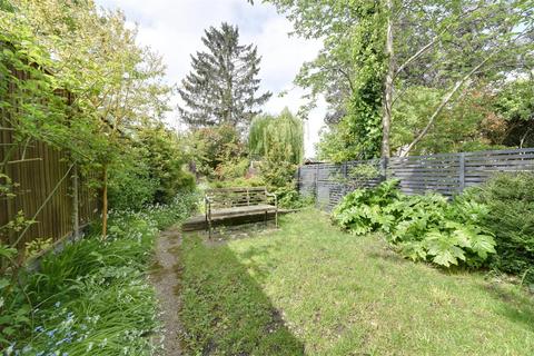 4 bedroom terraced house for sale, Parkhurst Road, Friern Barnet, N11