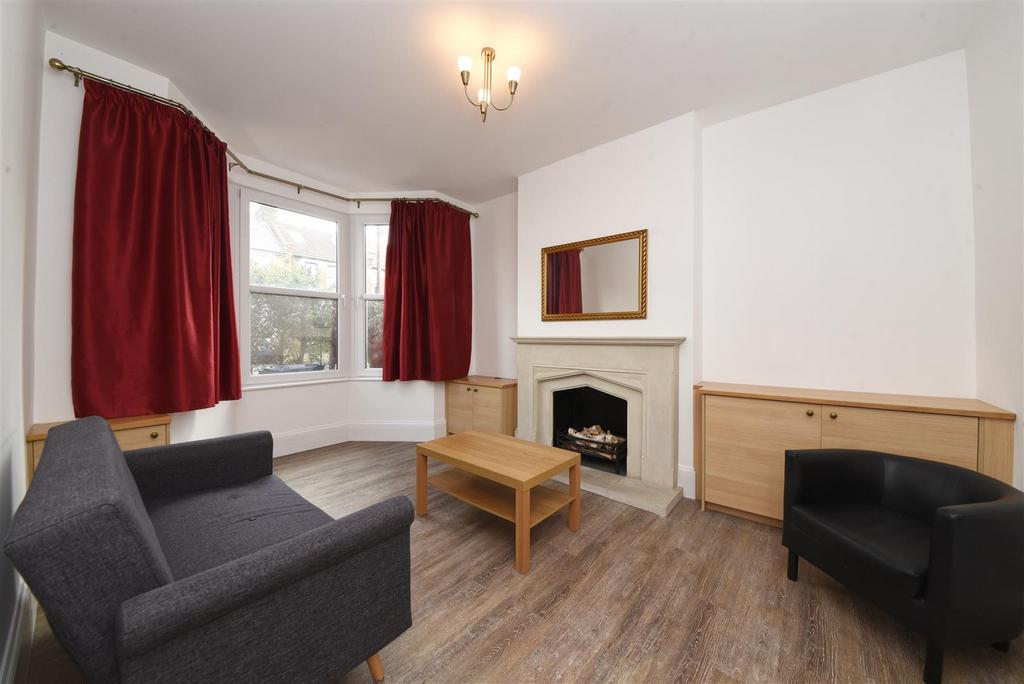 53 Parkhurst Pic 9.jpg