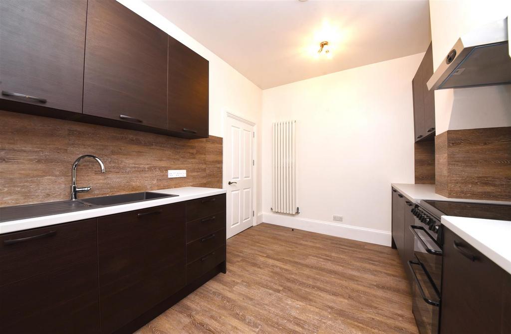 53 Parkhurst Pic 7.jpg