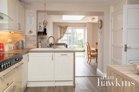 25 Britannia Crescent, Lyneham, Chippenham, SN15 4AN