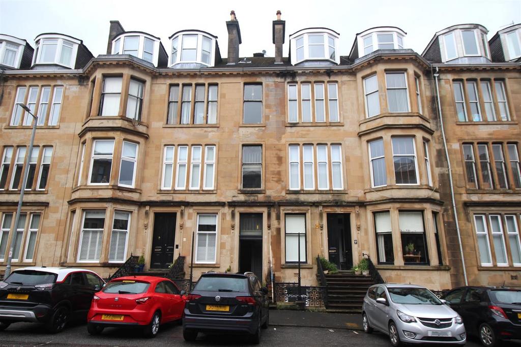 Brisbane Street, Greenock 2 bed flat for sale £103,000
