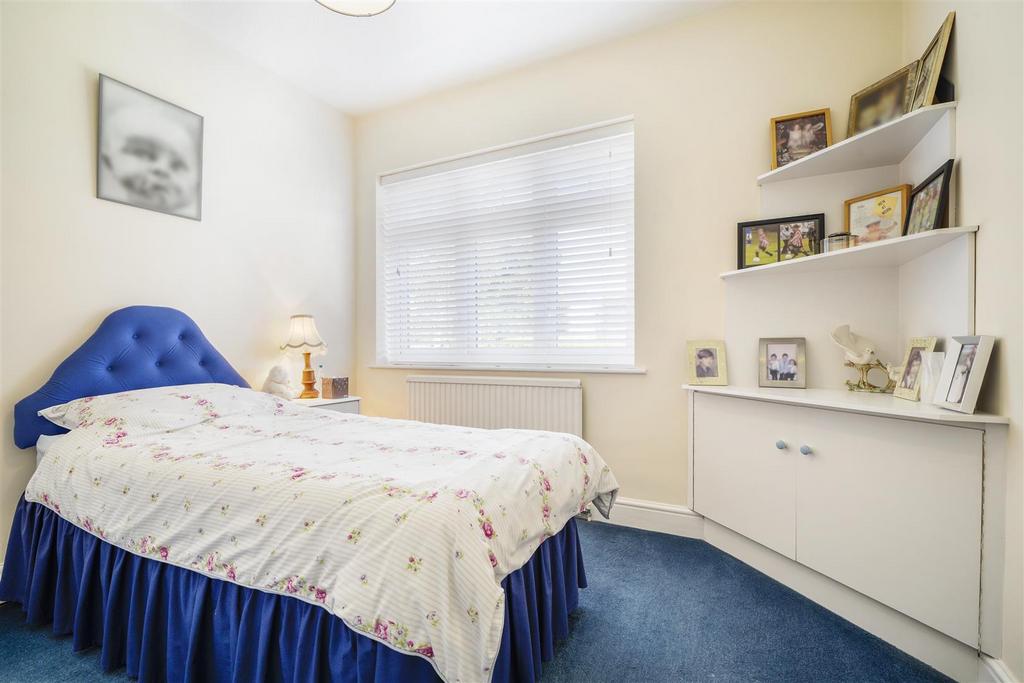 1 St. Andrews Close - SECHJVWCMk SYc828j5 Ue.jpg
