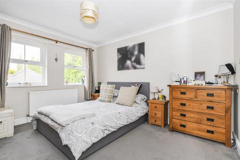 6 Brightview Close, Bricket Wood, St Albans, AL2 3NH
