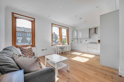 2 bedroom flat for sale, Upper Tollington Park, Stroud Green