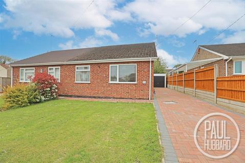 2 bedroom semi-detached bungalow for sale, Gilpin Road, Oulton Road, NR32