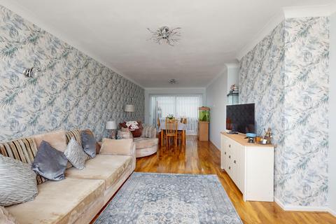 18 Vicarage Lane, Gravesend, DA12 4TF