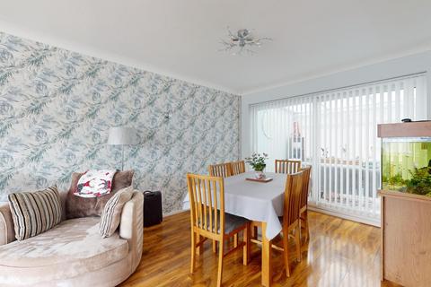 18 Vicarage Lane, Gravesend, DA12 4TF