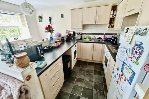 2 bedroom apartment for sale, Naylor Road, Ellesmere Port