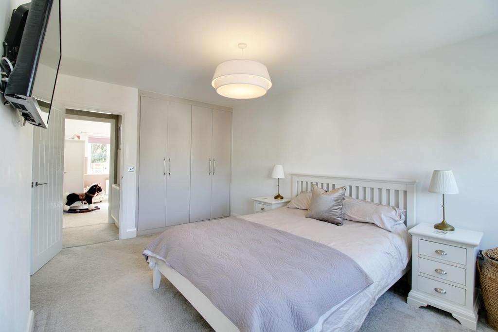 Bedroom One (3).jpg