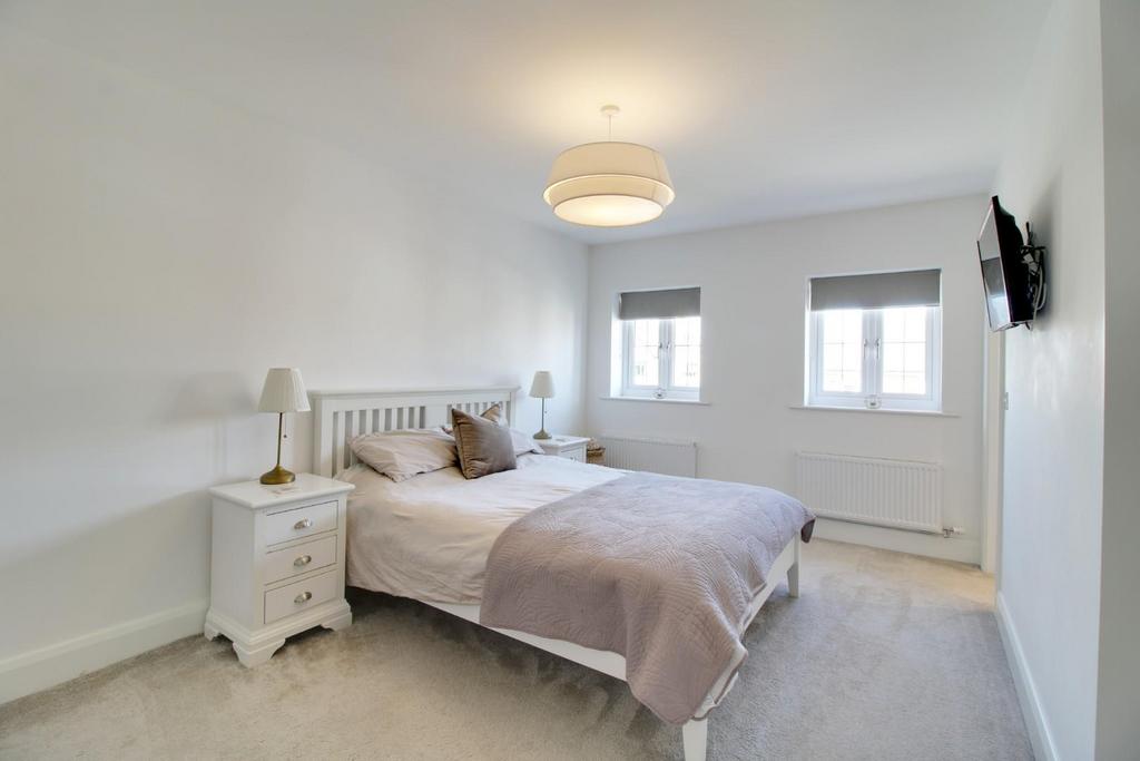 Bedroom One (1).jpg