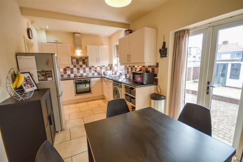 3 bedroom semi-detached house for sale, Hollinsend Road, Sheffield, S12