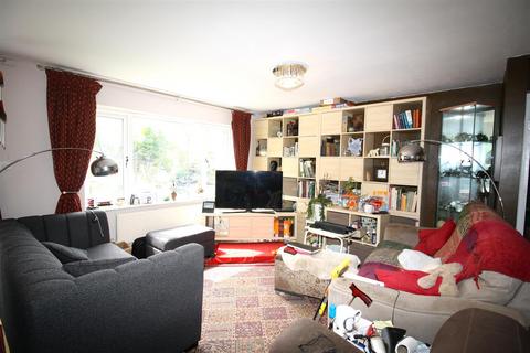 54 Fern Grove, Bletchley, Milton Keynes, MK2 3QF