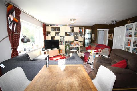 54 Fern Grove, Bletchley, Milton Keynes, MK2 3QF