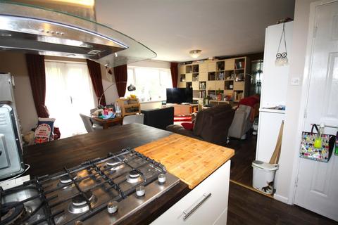 54 Fern Grove, Bletchley, Milton Keynes, MK2 3QF