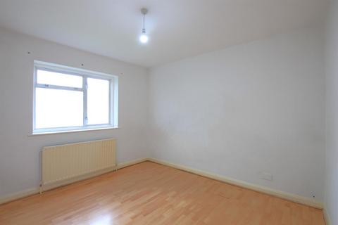 1 bedroom maisonette for sale, Queens Avenue, Greenford UB6