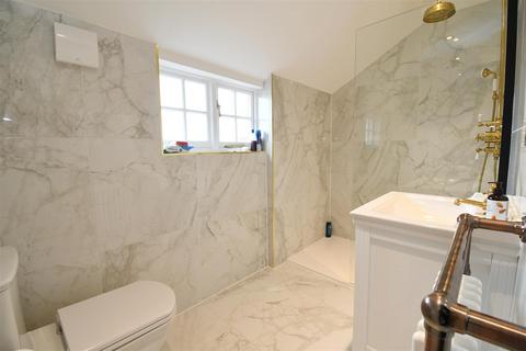 Flat 5, 49 - 51 Parade, Leamington Spa, CV32 4BL