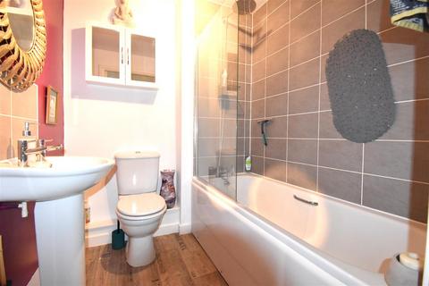 38 Kittiwake Drive, Portishead, Bristol, BS20 7PL