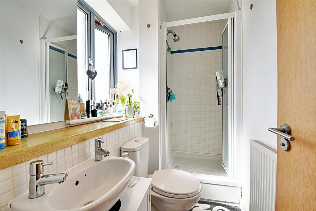 Ensuite.jpg