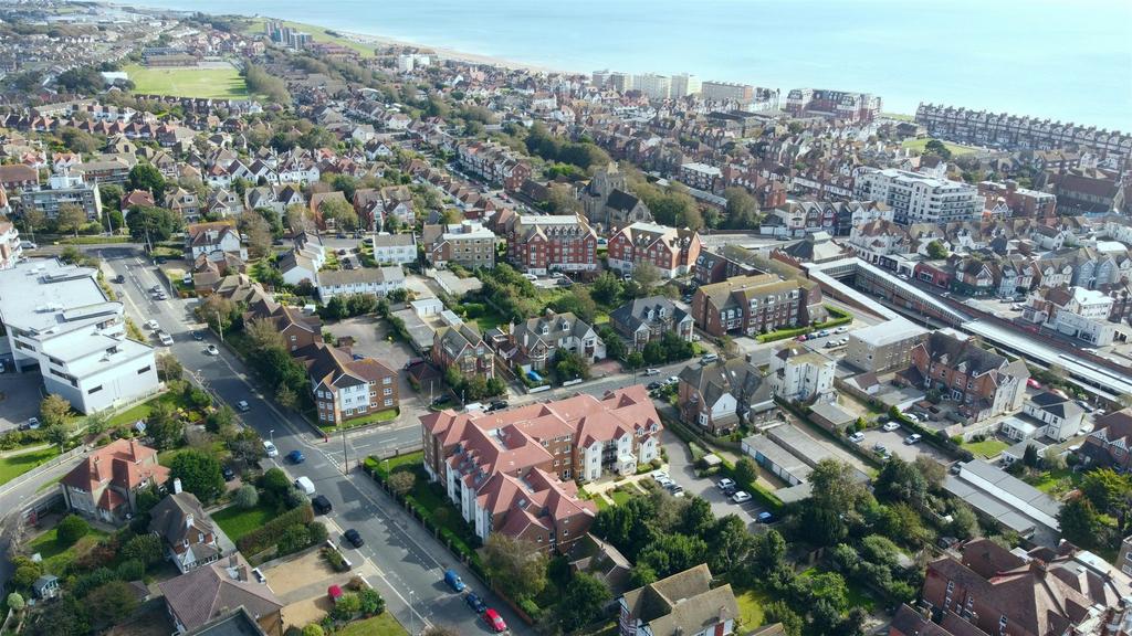 O Oo8 Vay240 CMTL-t4tm VDQ.jpg