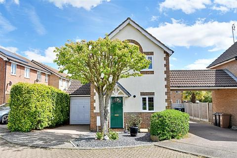 3 bedroom detached house for sale, The Briars, Hertford SG13