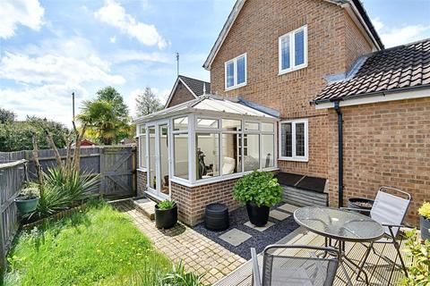 3 bedroom detached house for sale, The Briars, Hertford SG13