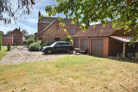 5 bedroom farm house for sale, Corner Farm, Grassthorpe, Newark NG23 6QZ