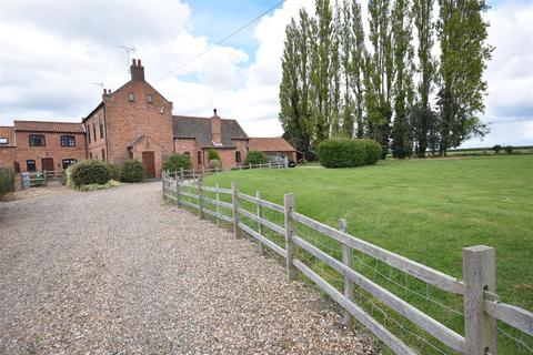 5 bedroom farm house for sale, Corner Farm, Grassthorpe, Newark NG23 6QZ