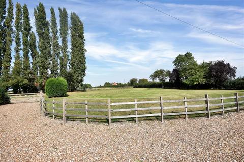 5 bedroom farm house for sale, Corner Farm, Grassthorpe, Newark NG23 6QZ