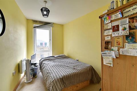 2 bedroom flat for sale, Elder Court, Hertford SG13