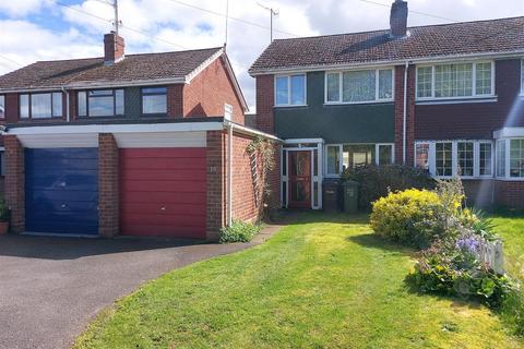 3 bedroom semi-detached house for sale, Chiltern Close, Stourport-On-Severn