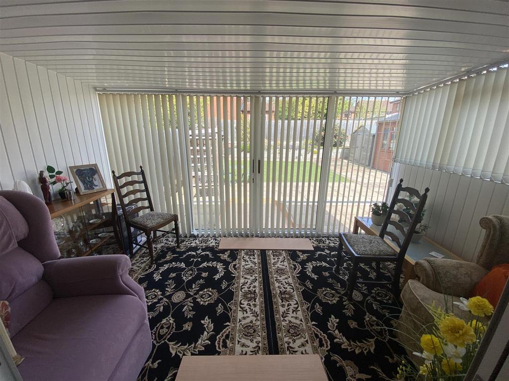 Dorsett Road, StourportOnSevern 3 bed semidetached bungalow for sale