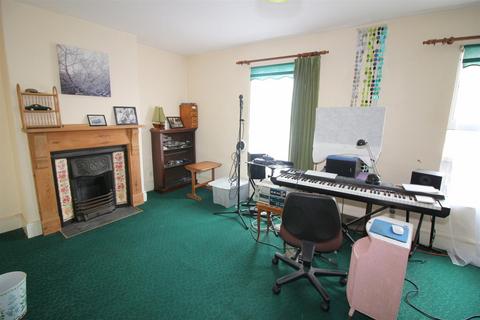 4 Albert Road, Saltash, PL12 4EA