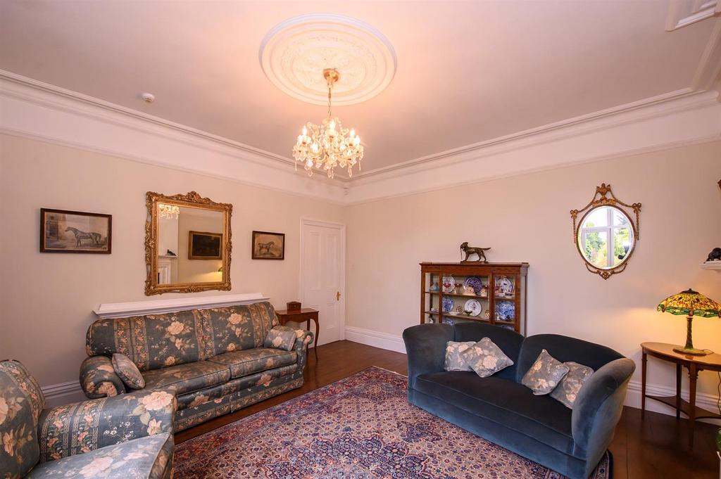 133-15 Lyttleton Road-133.jpg