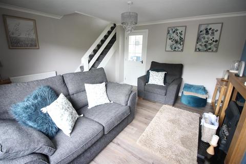 4 bedroom semi-detached house for sale, Holly Bank, Leeds LS25