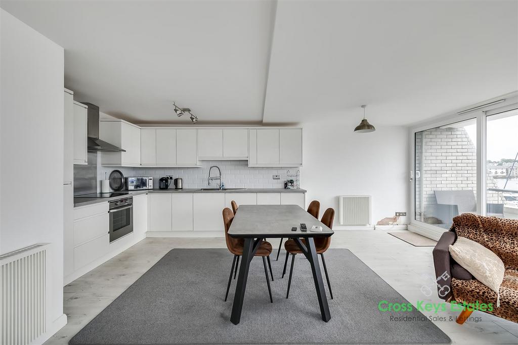 Open Plan Living Room / Kitchen / Dinning Room