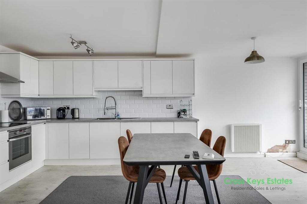 Open Plan Living Room / Kitchen / Dinning Room