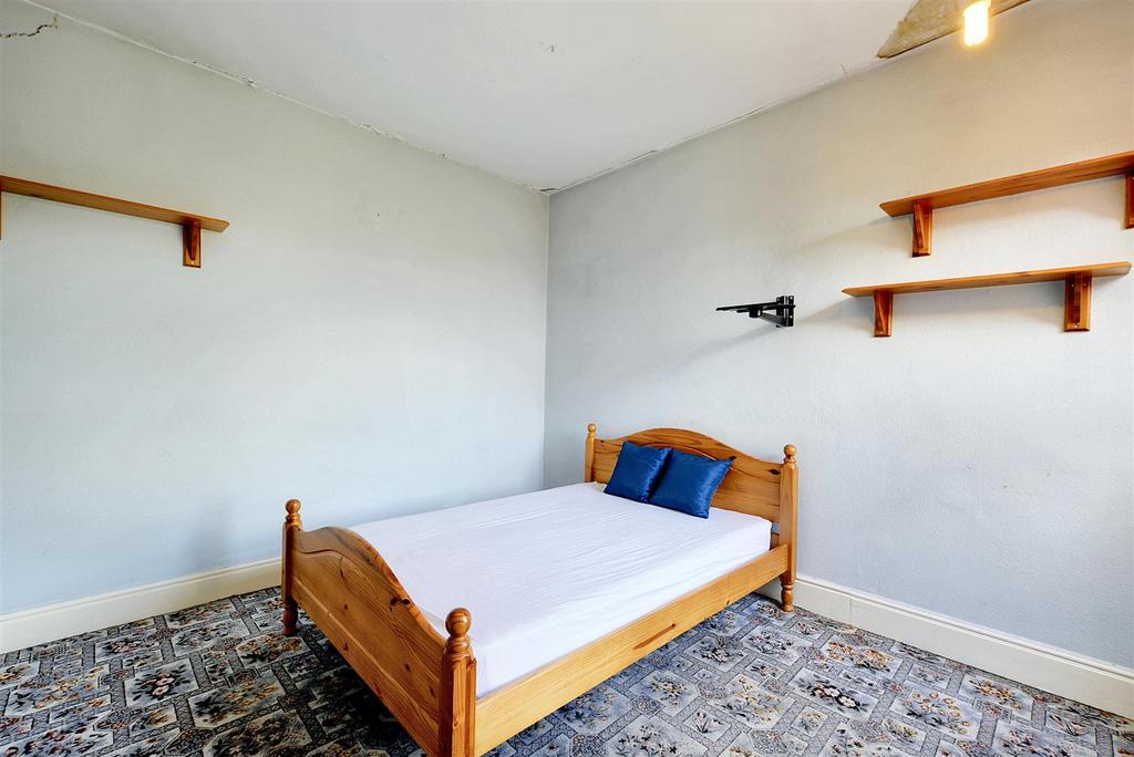 Bedroom 2.jpeg