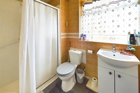 25a Marshall Road, Nottingham, NG3 6HS