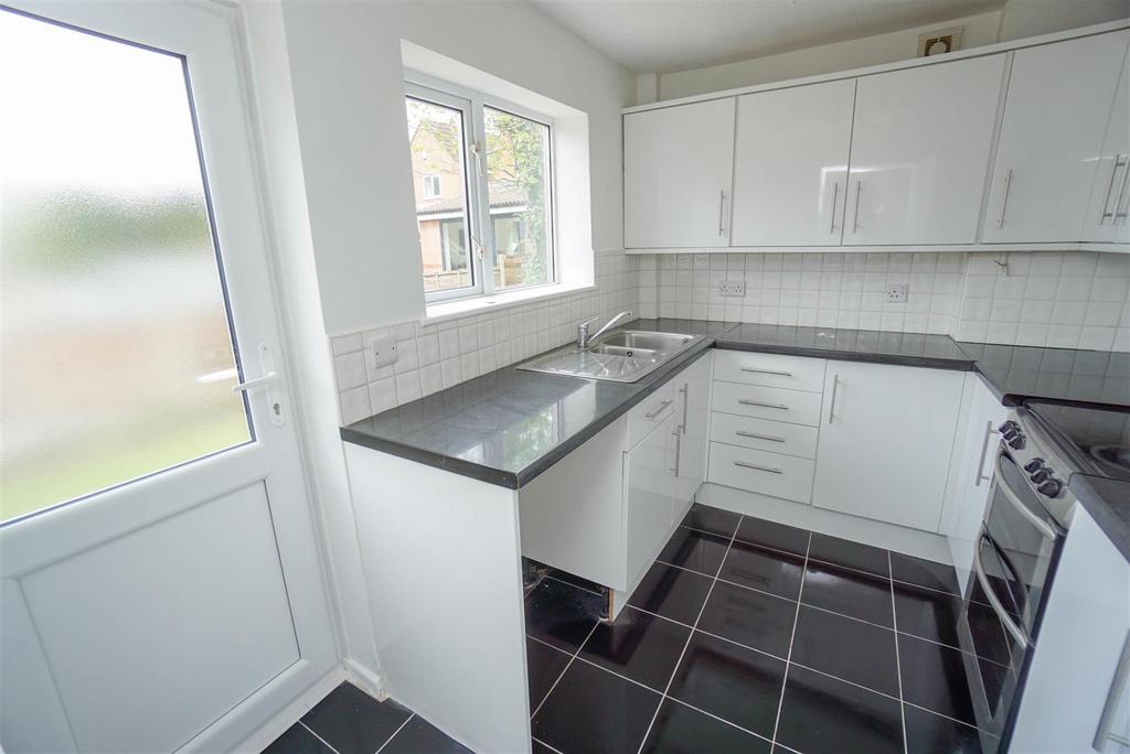 KITCHEN (1 of 1).jpg