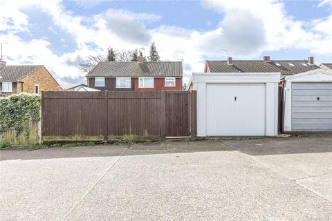 19 Engliff Lane, Woking, GU22 8SU